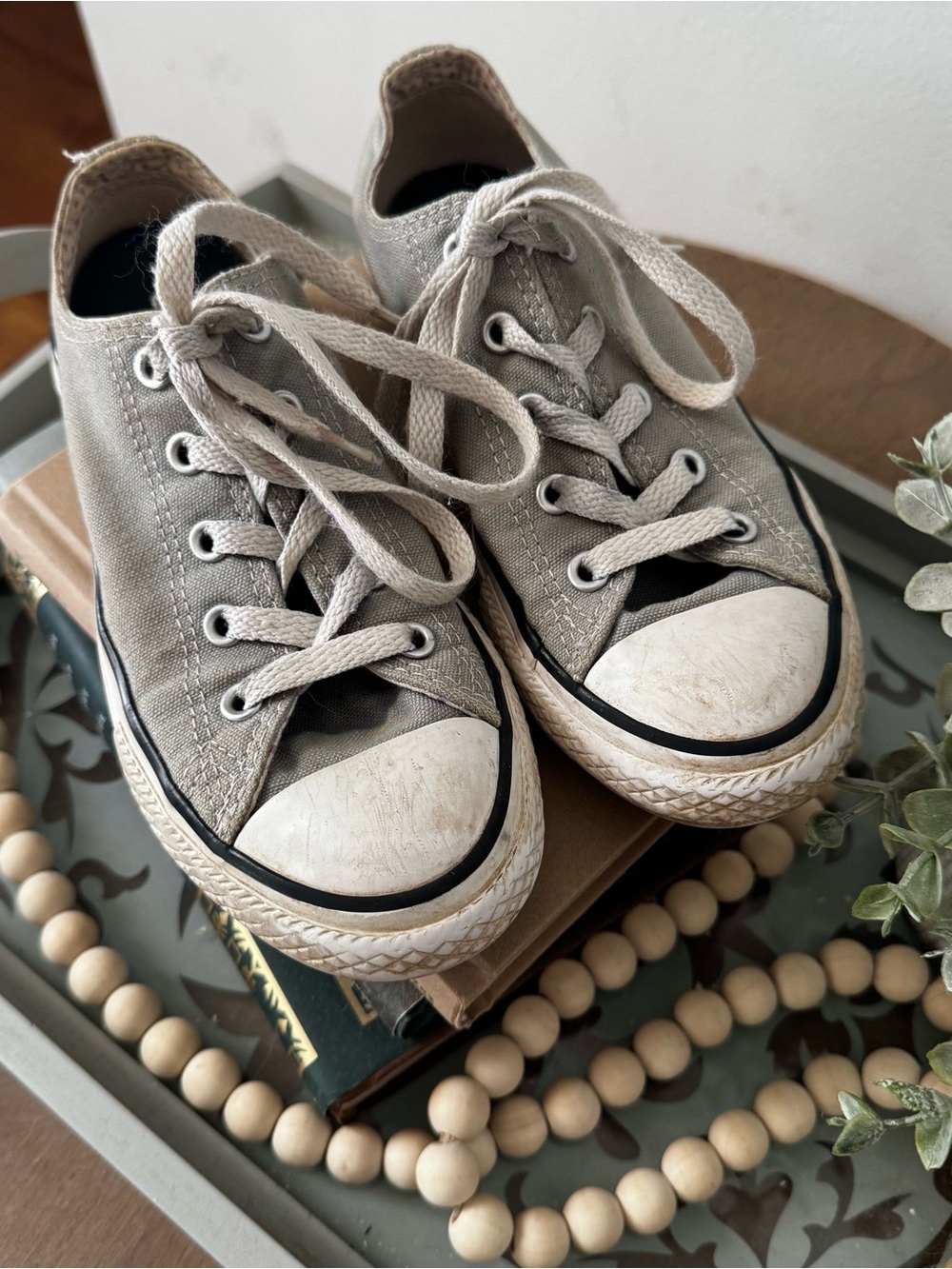 Converse Kids Low Top Canvas Sneakers in Light Gray - Size 1